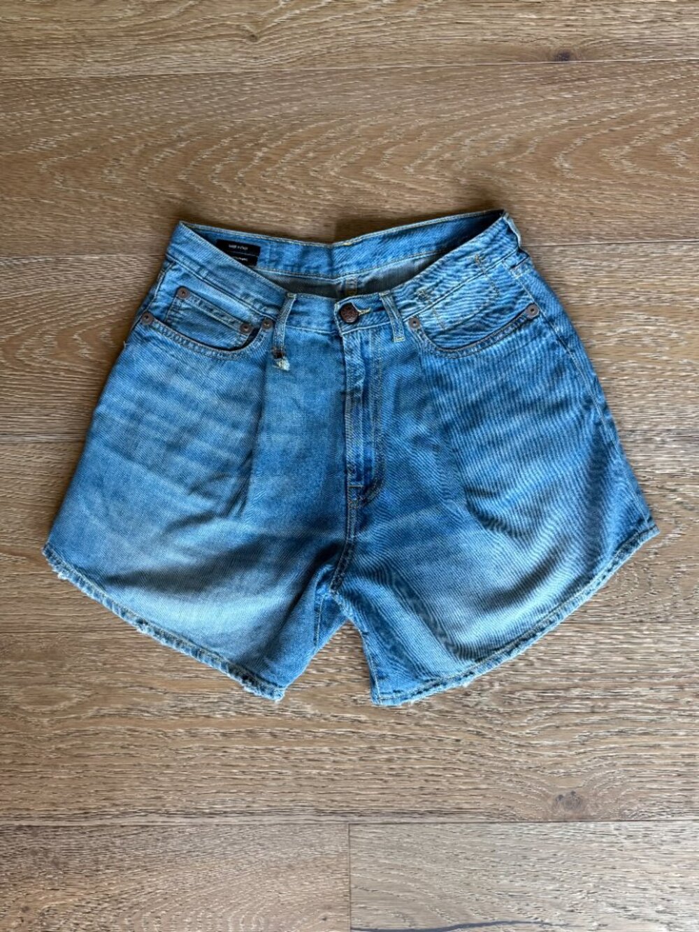 R13 Damon Pleated Shorts. Wash: Cliff Linen Indigo